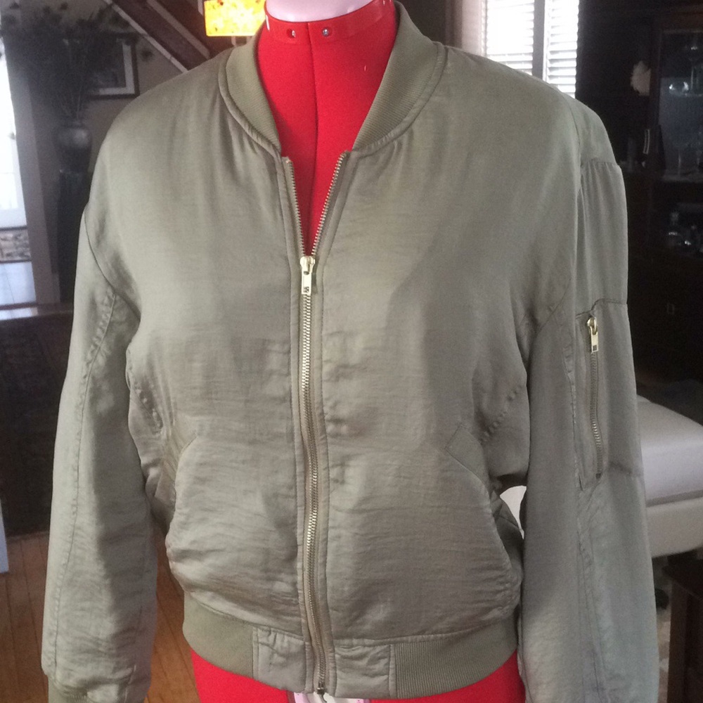 Bomber jacket